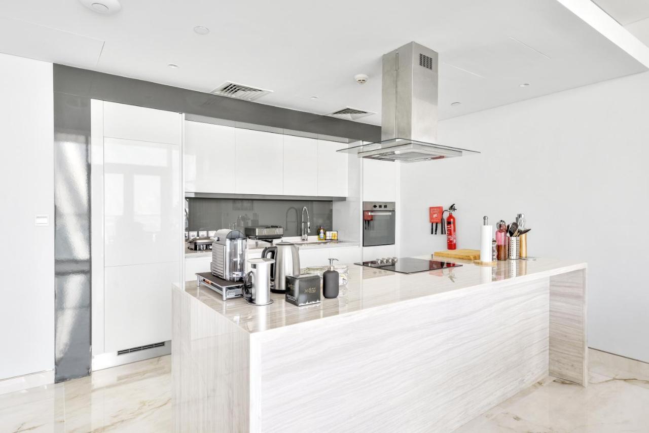 Contemporary And Spacious 2 Bedroom In Bluewaters Island Dubai Eksteriør billede